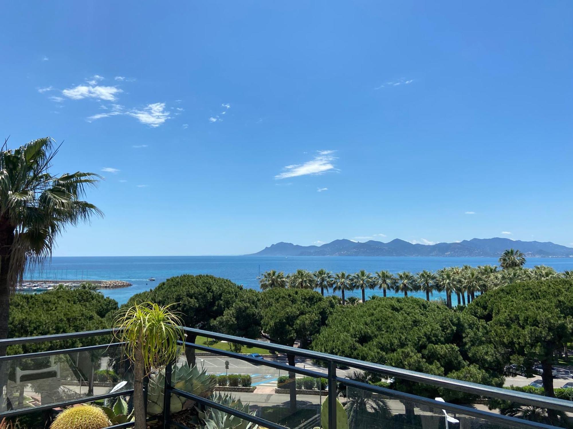 palm Beach studio vue port Canto Cannes Exterior foto